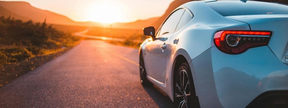 TOP 10 HYBRID CARS IN INDIA (2026)