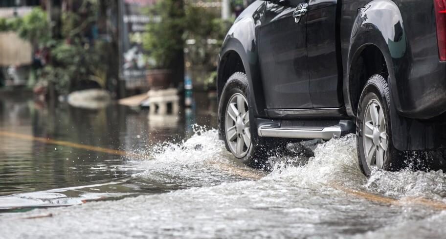 HOW TO TAKE CARE OF A CAR IN MONSOON?